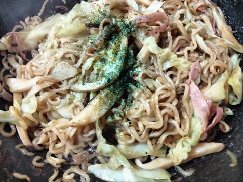 ベーコン エリンギ キャベツの焼きそば